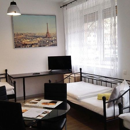 สุลตาเนียส เมลานช์ทอน Hotel Nuremberg ภายนอก รูปภาพ