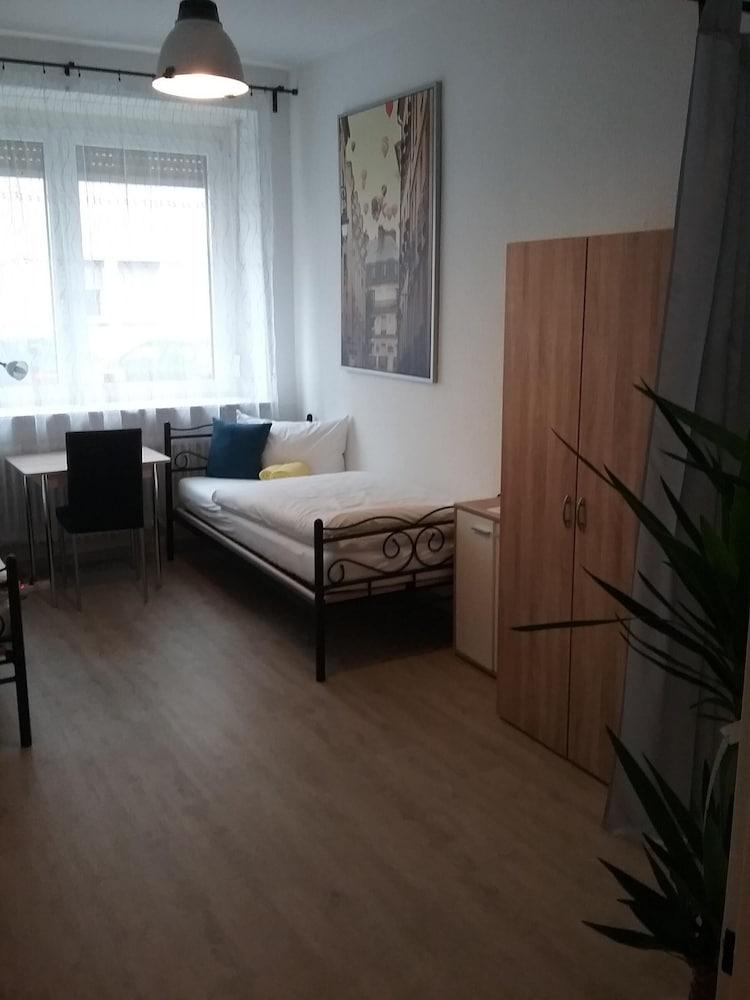 สุลตาเนียส เมลานช์ทอน Hotel Nuremberg ภายนอก รูปภาพ